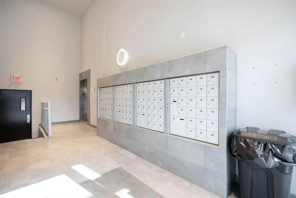 10218 King Street, #216