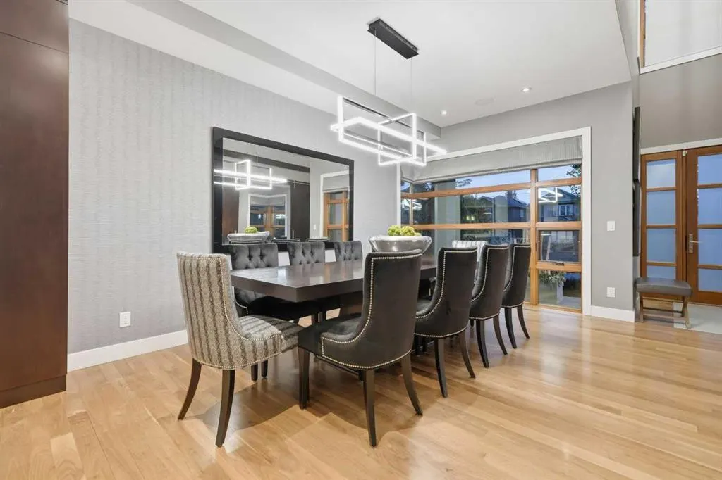 2014 32 Avenue SW