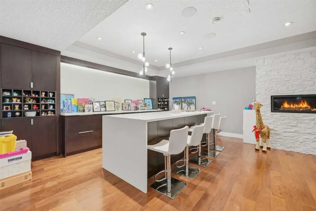 2014 32 Avenue SW