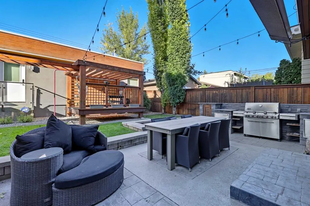 2014 32 Avenue SW