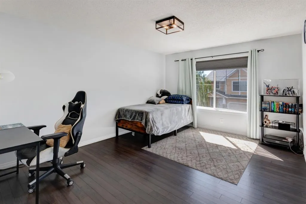 6 Hidden Creek Rise NW