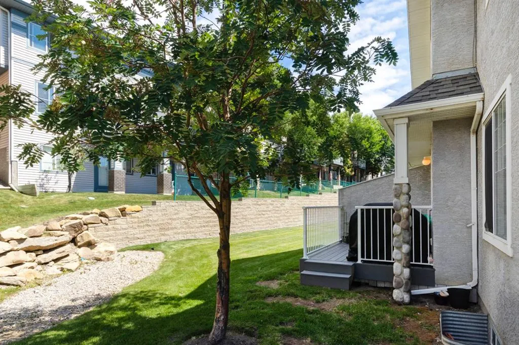 6 Hidden Creek Rise NW