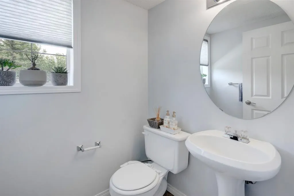 6 Hidden Creek Rise NW