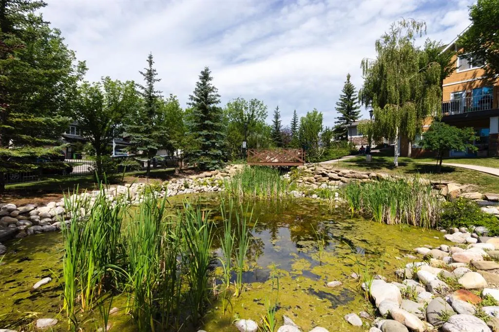 6 Hidden Creek Rise NW