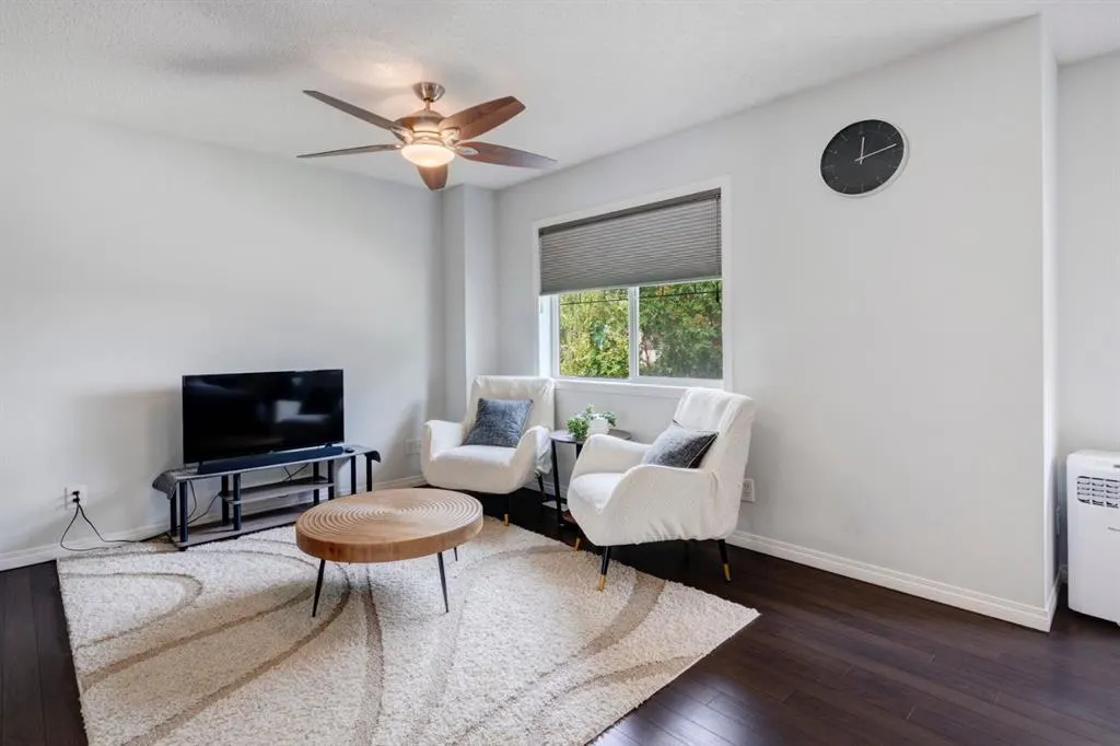 6 Hidden Creek Rise NW