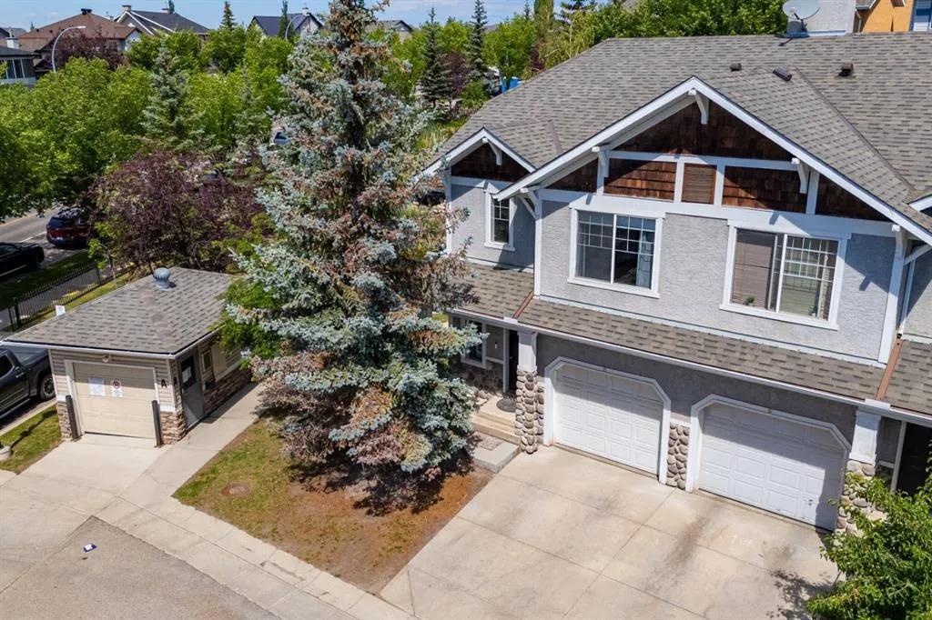 6 Hidden Creek Rise NW
