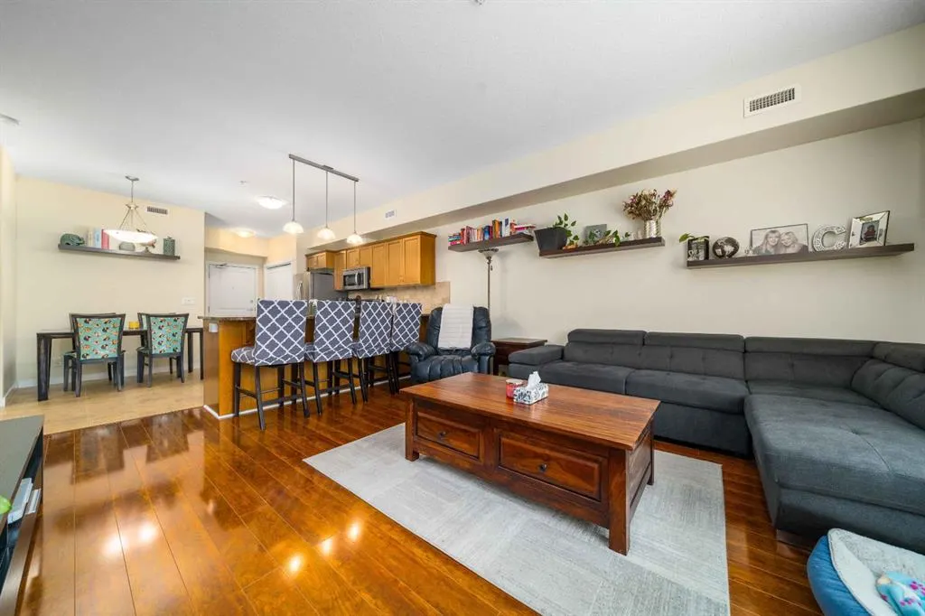 19 Terrace View NE, #401
