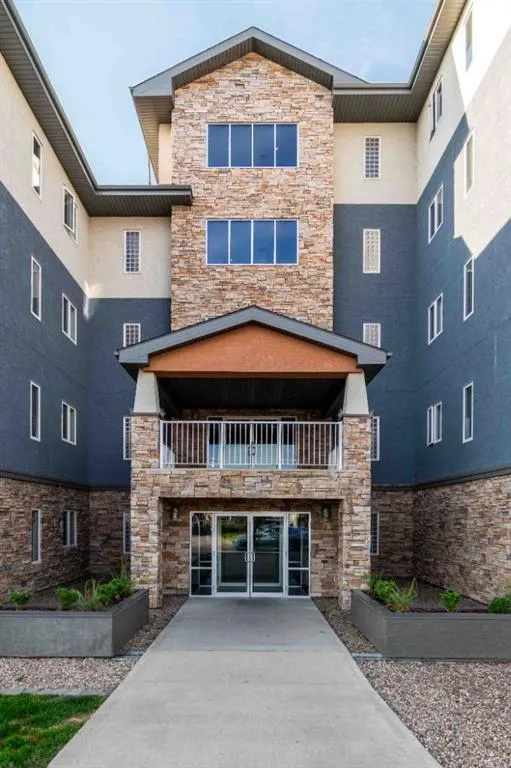 19 Terrace View NE, #401