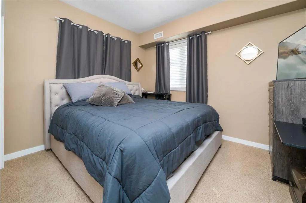 19 Terrace View NE, #401