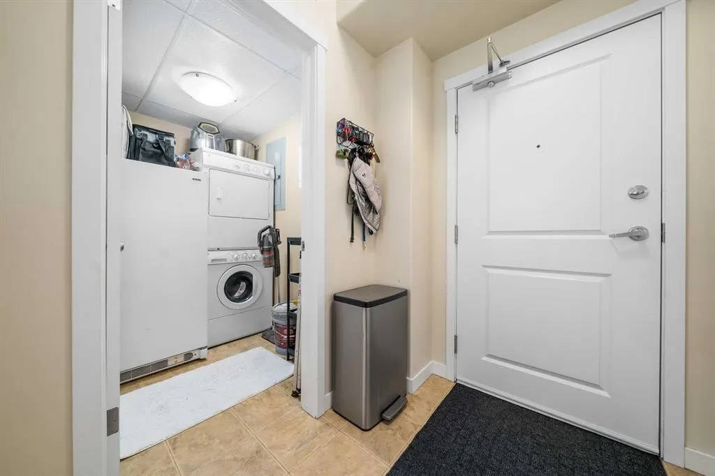 19 Terrace View NE, #401