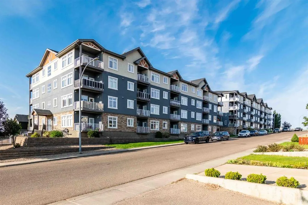 19 Terrace View NE, #401
