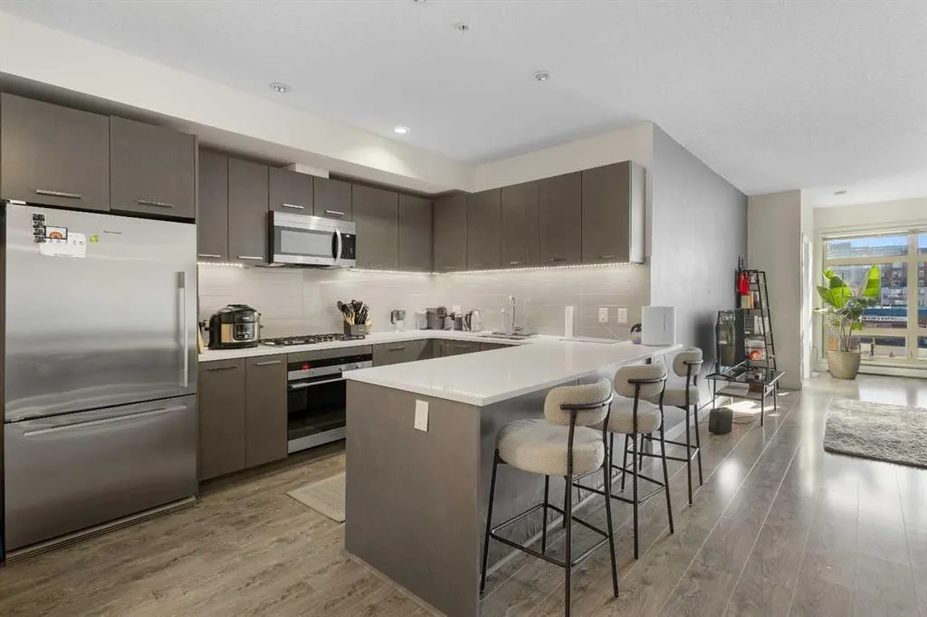 323 20 Avenue SW, #314