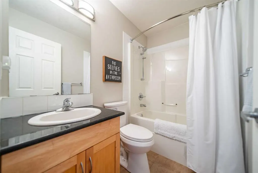 2440 34 Avenue SW, #304