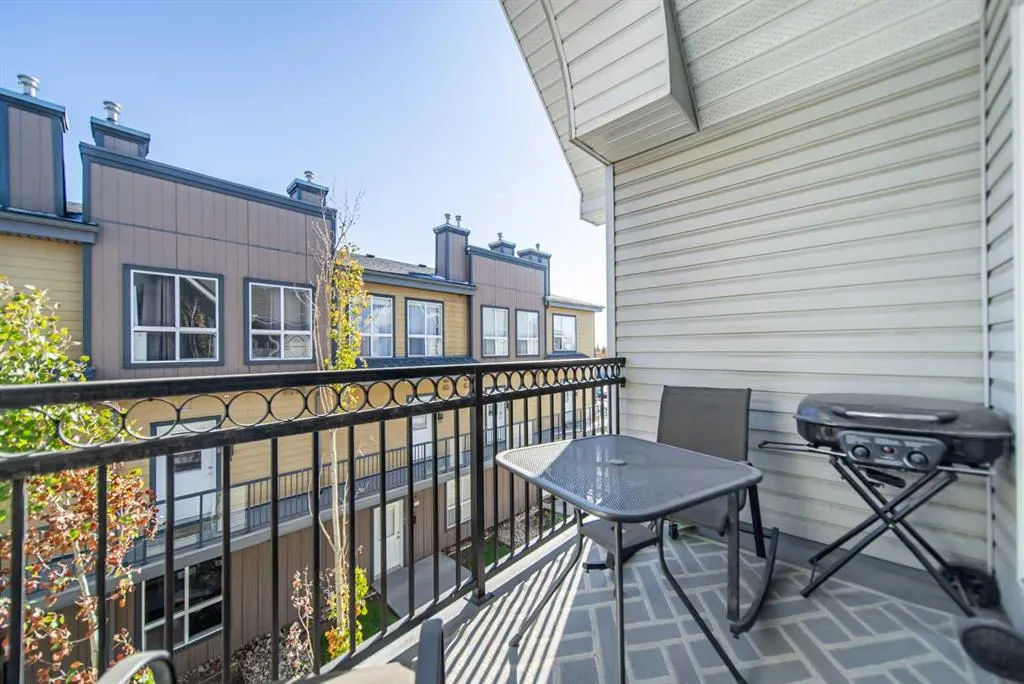 2440 34 Avenue SW, #304
