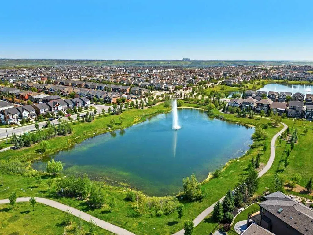 931 Legacy Circle SE
