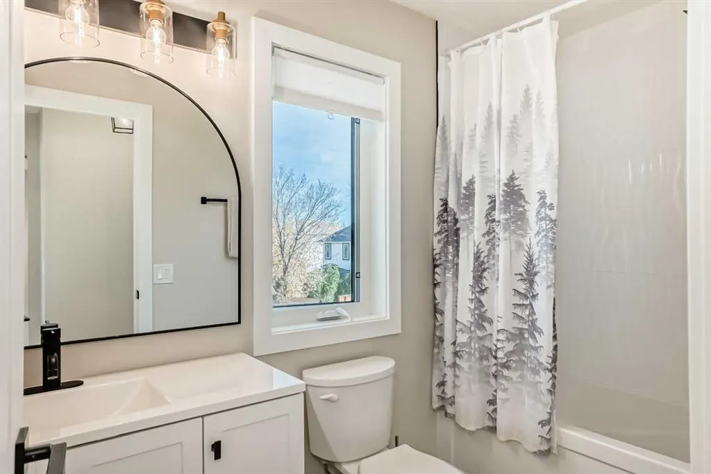 43 Bridlewood Green SW