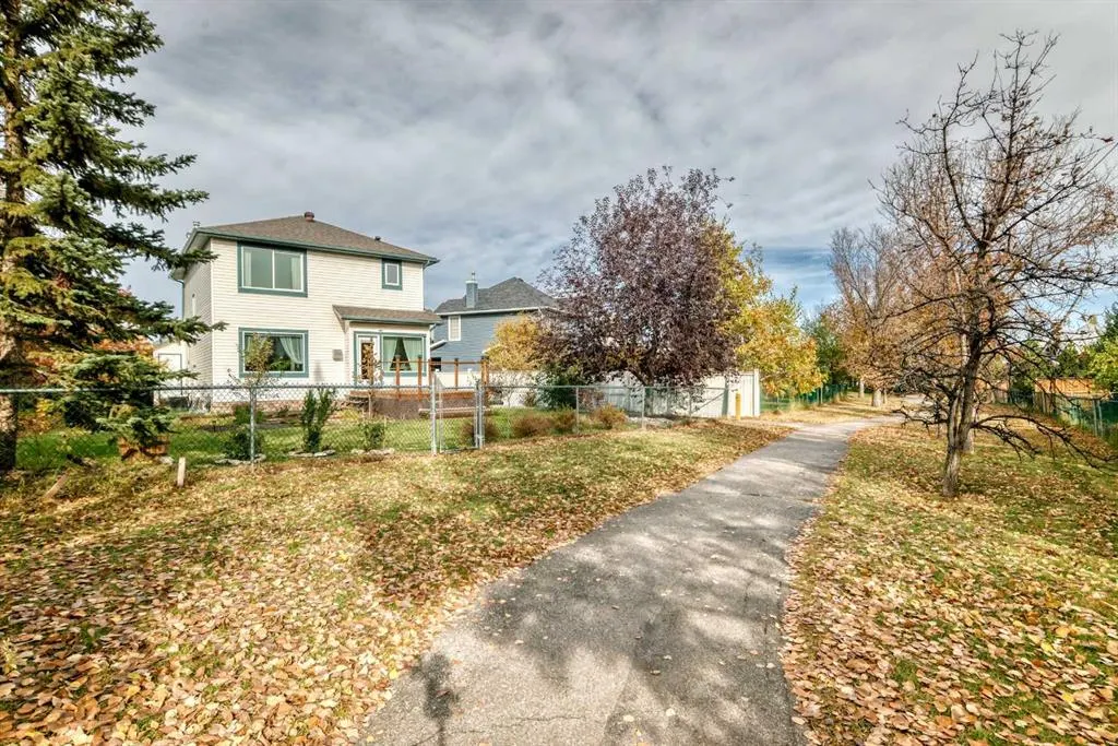 43 Bridlewood Green SW