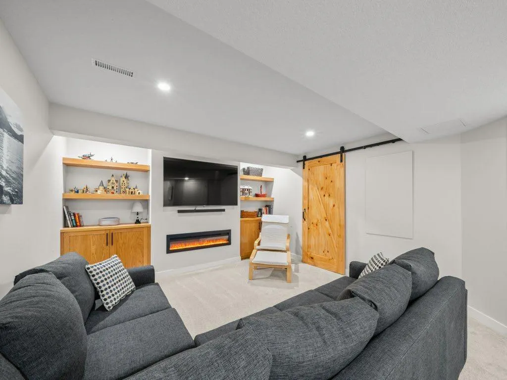 64 Edforth Road NW