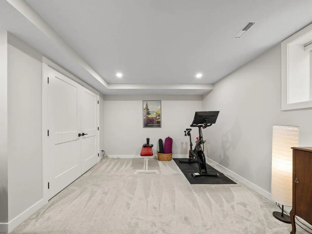 64 Edforth Road NW
