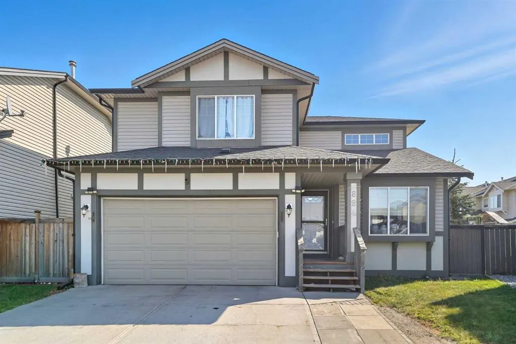 824 Luxstone Square SW