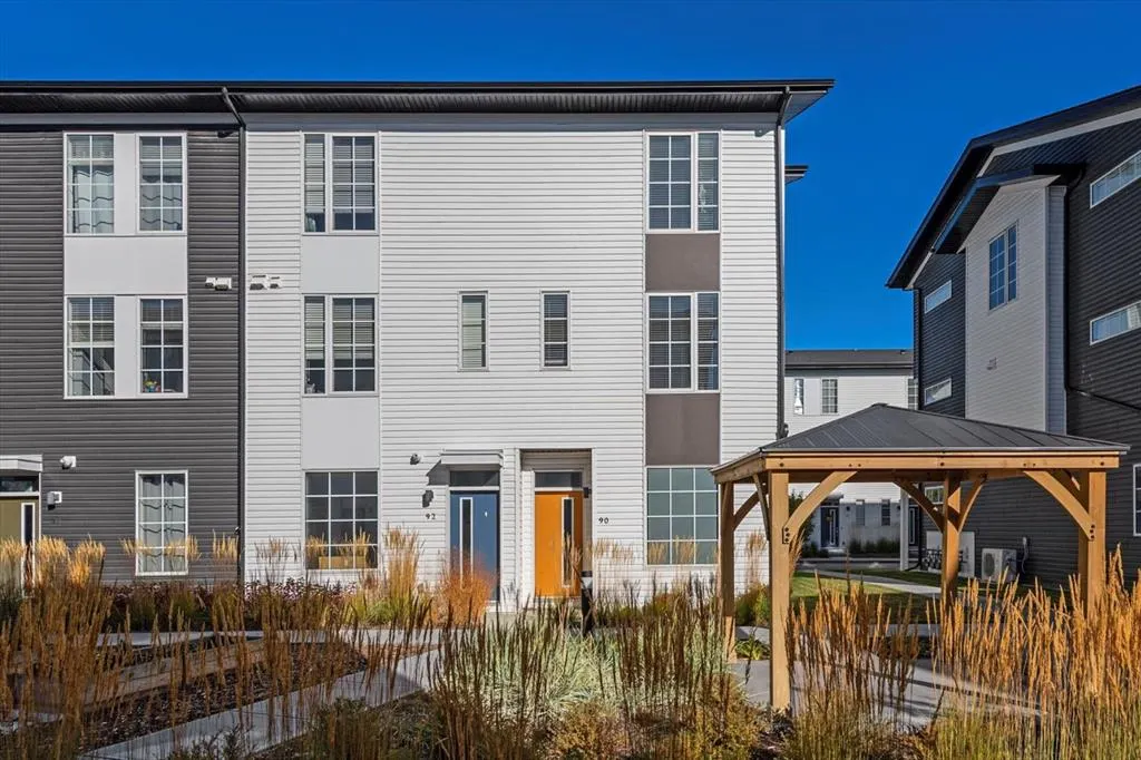 90 Walgrove Common SE