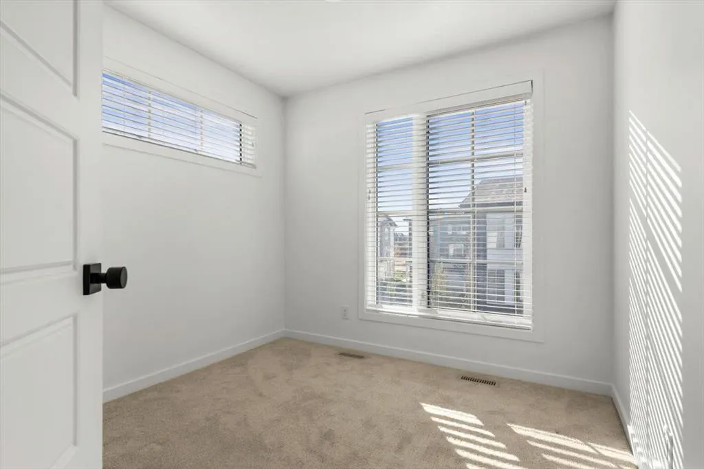 90 Walgrove Common SE
