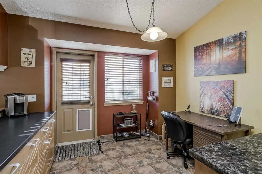148 Citadel Close NW