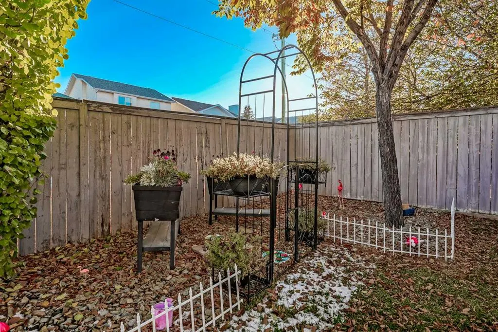 148 Citadel Close NW