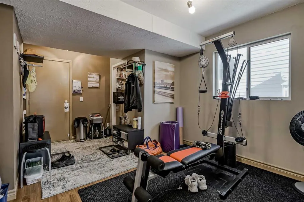 148 Citadel Close NW
