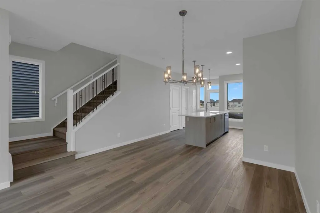 2022 Cobblebrook Crescent SW