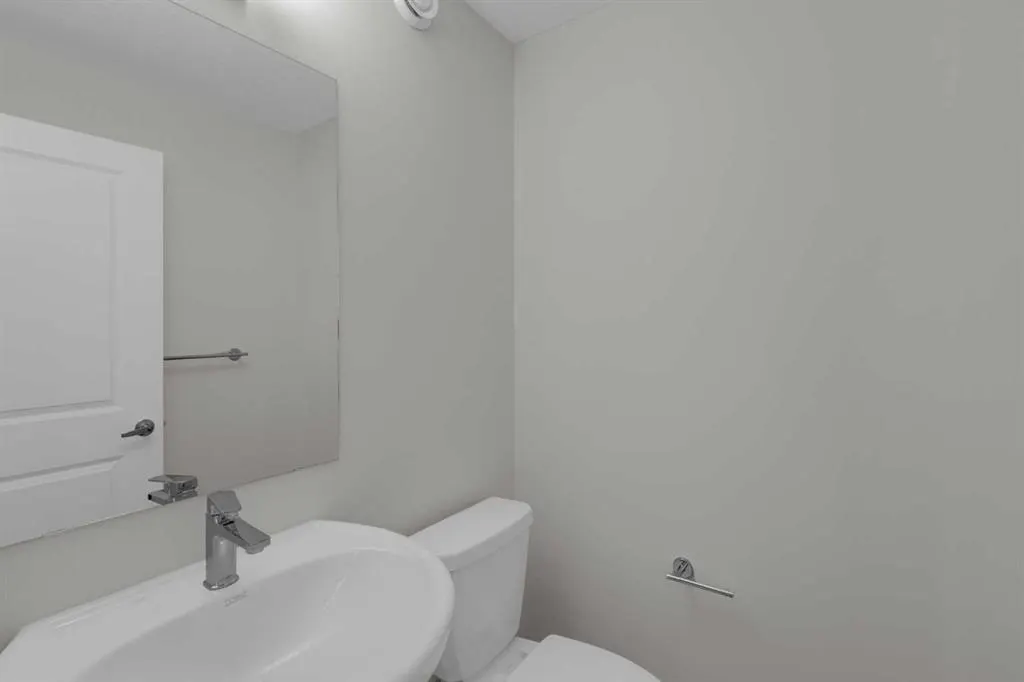 2022 Cobblebrook Crescent SW