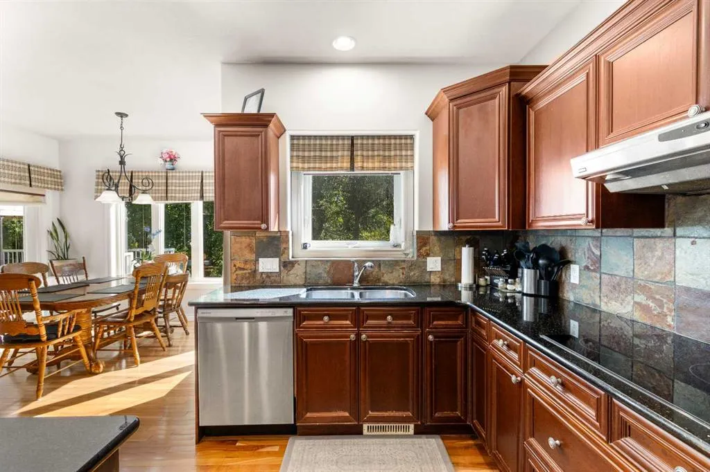 3905 44A Avenue, #3905