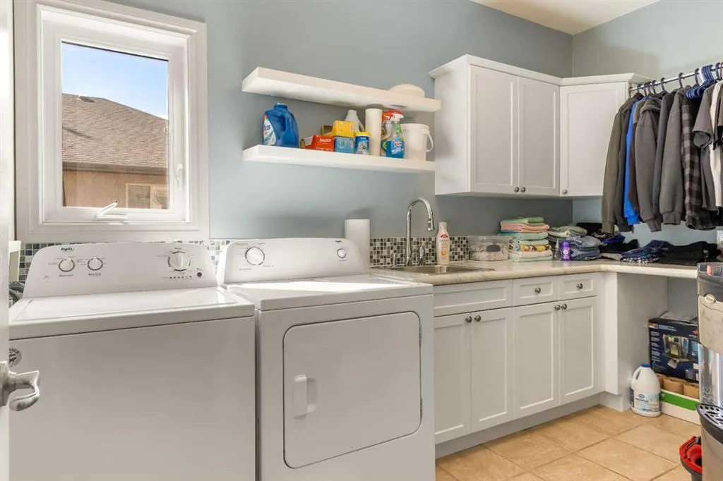 3905 44A Avenue, #3905