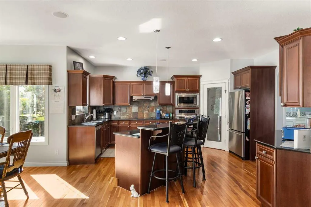 3905 44A Avenue, #3905