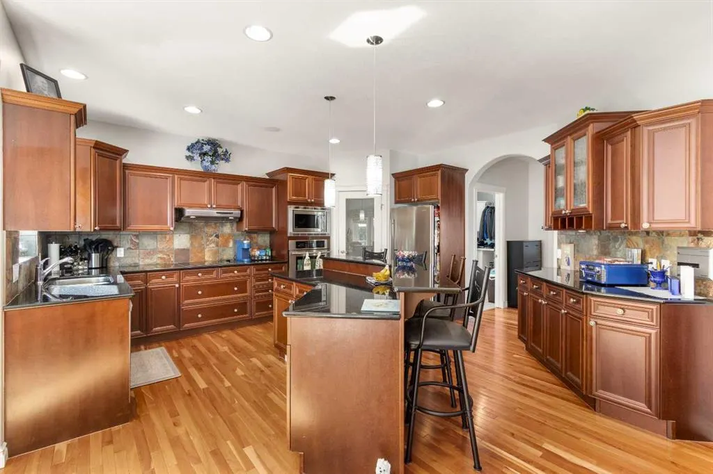 3905 44A Avenue, #3905