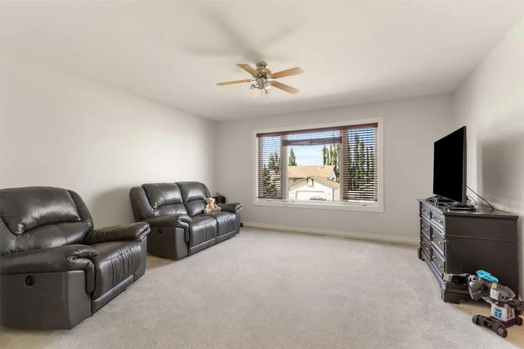 3905 44A Avenue, #3905
