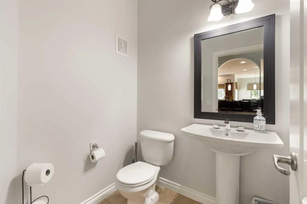 3905 44A Avenue, #3905