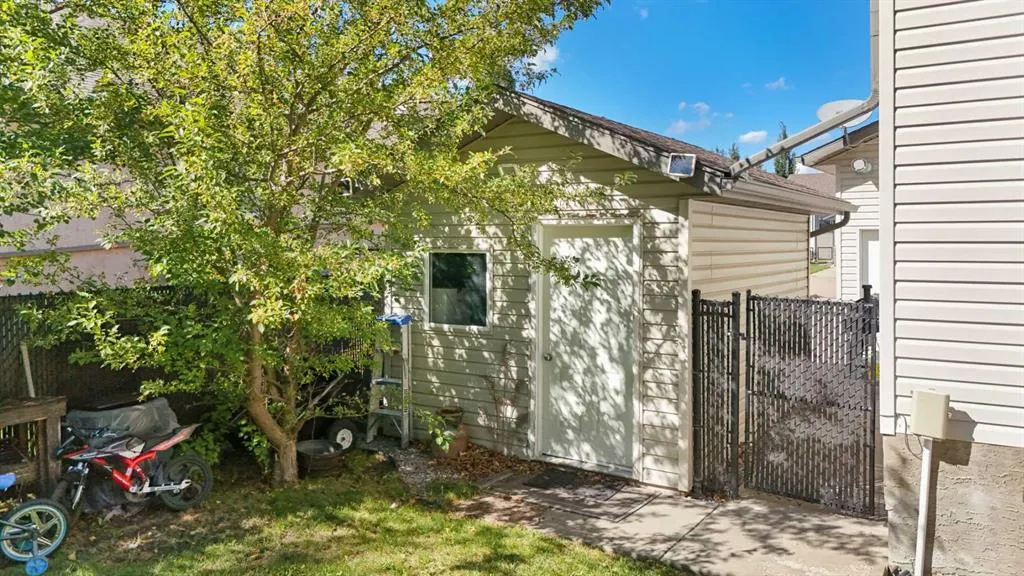 3905 44A Avenue, #3905