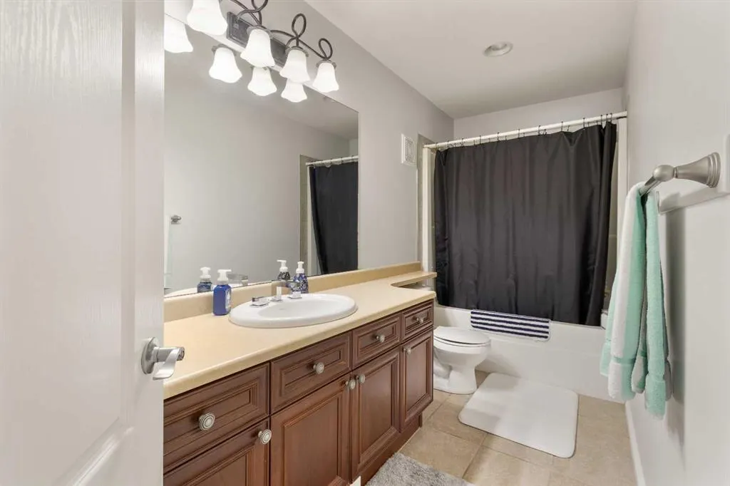 3905 44A Avenue, #3905
