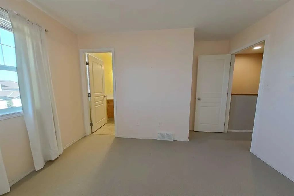 295 Blackfoot Road W, #4