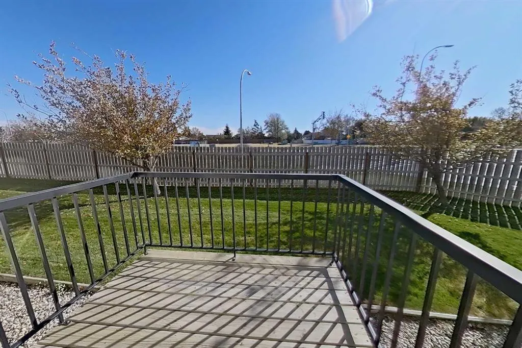 295 Blackfoot Road W, #4