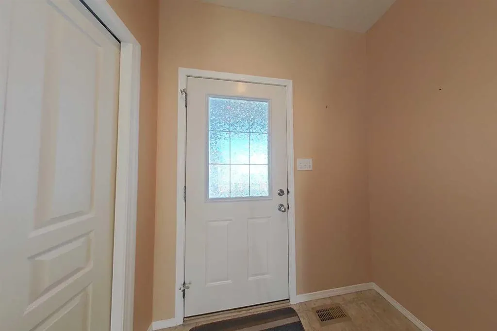 295 Blackfoot Road W, #4