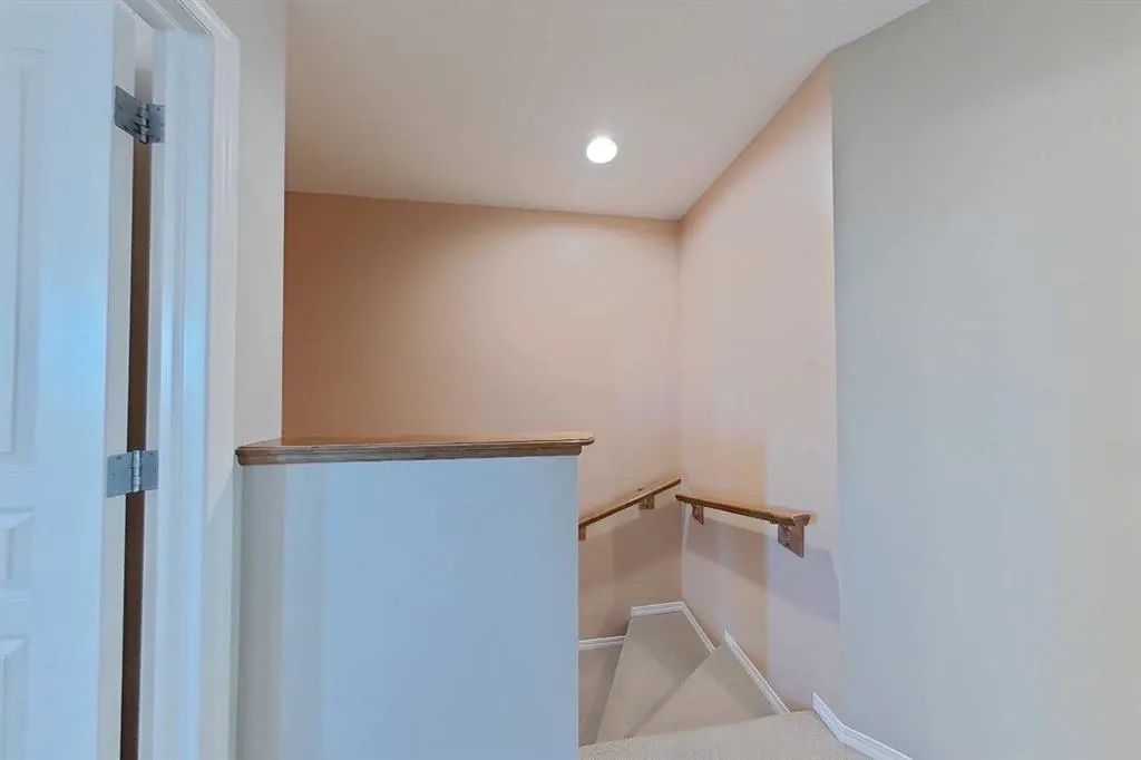 295 Blackfoot Road W, #4