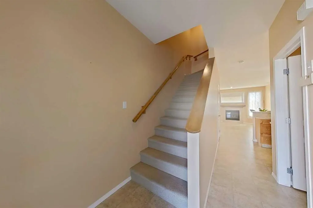 295 Blackfoot Road W, #4