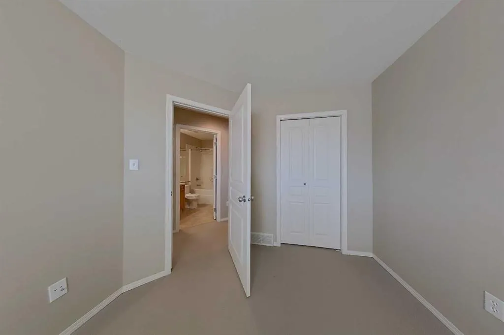 295 Blackfoot Road W, #4
