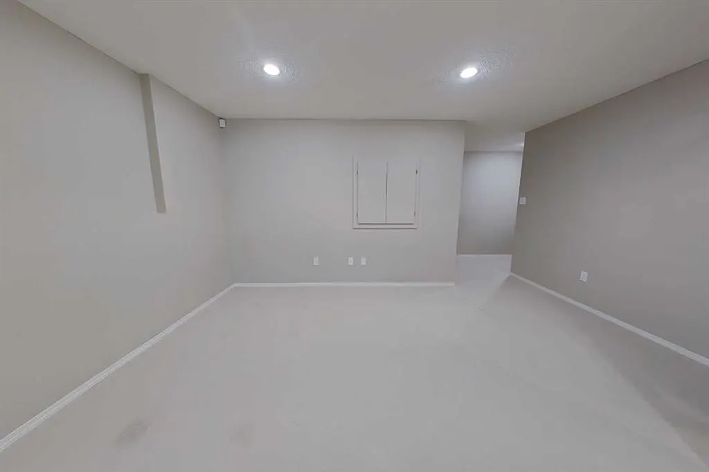 295 Blackfoot Road W, #4