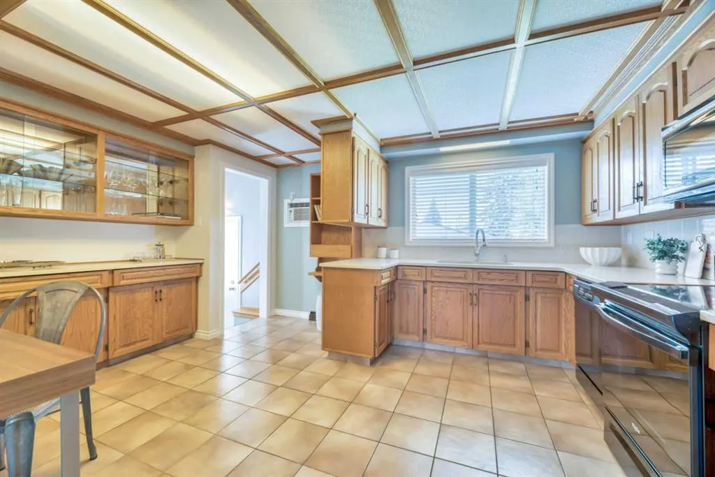 17 Windermere Road SW
