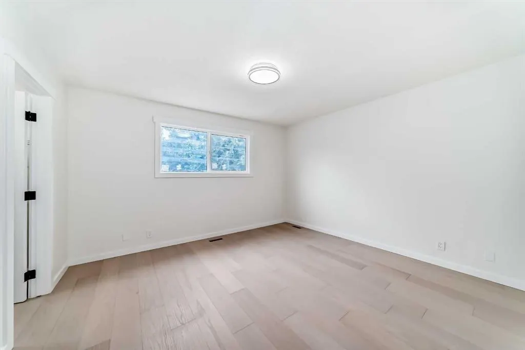 64 Woodstock Road SW