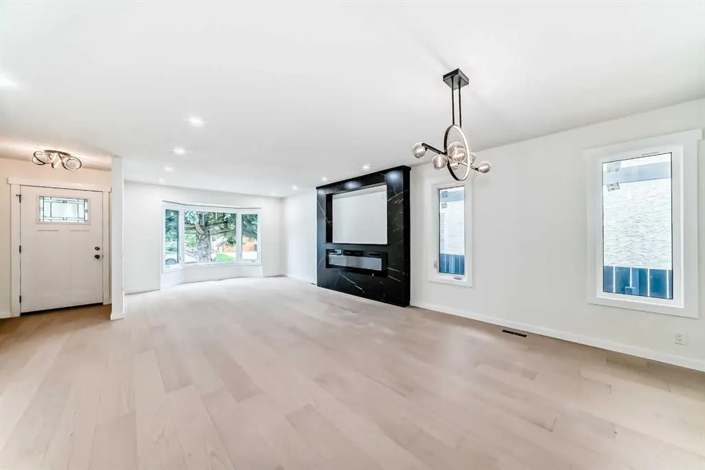 64 Woodstock Road SW