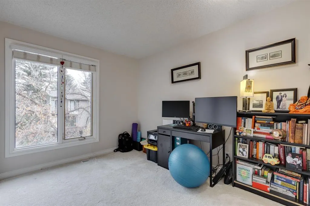 3841 Point Mckay Road NW